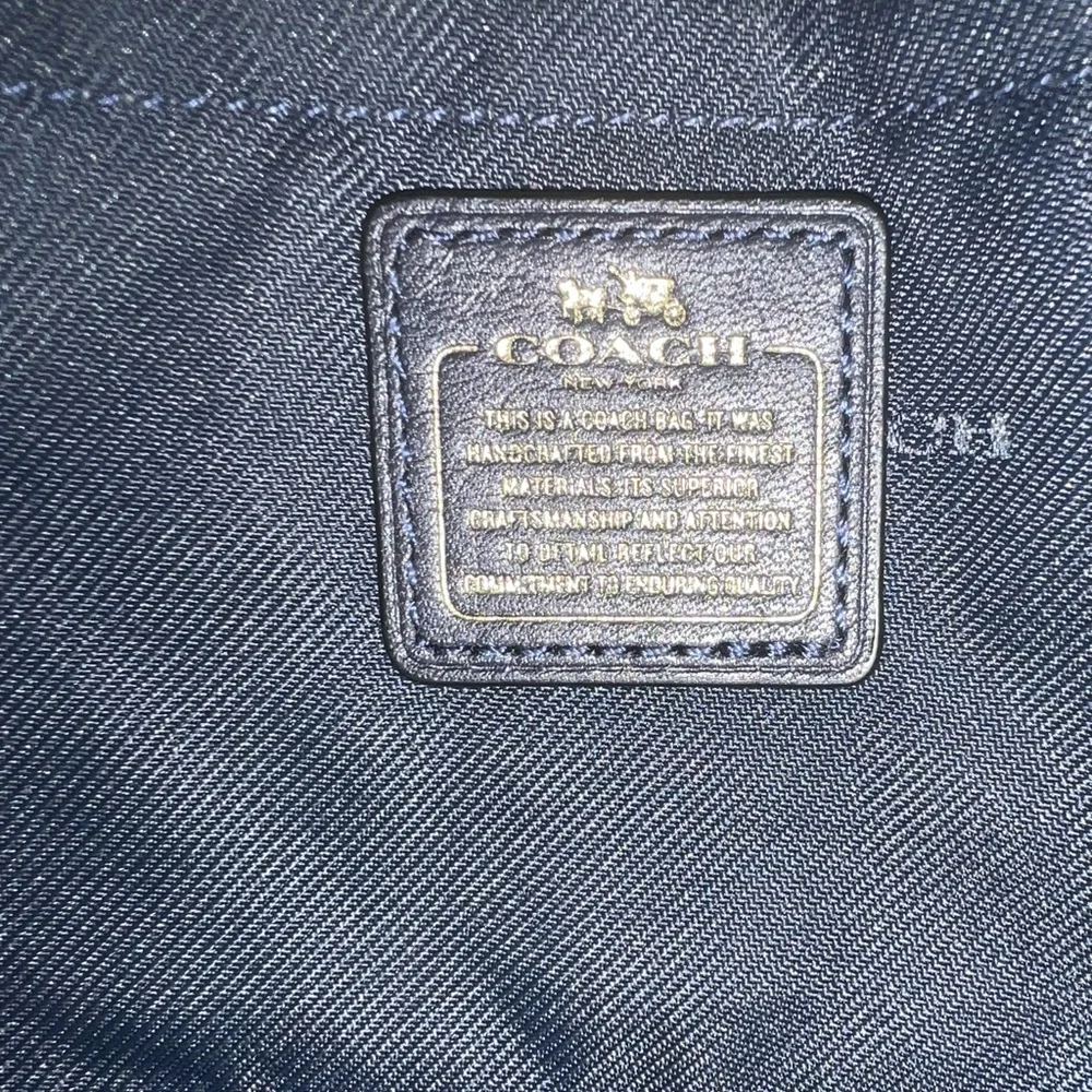 EUC Coach Two Tone Blue Python Embossed Leather Crossbody - Picture 6 of 7